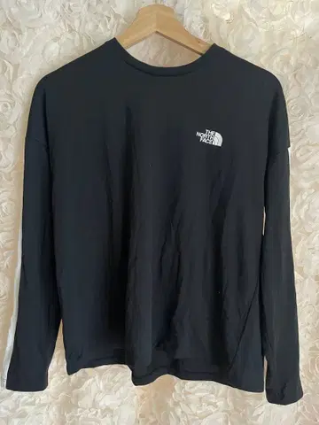 THE NORTH FACE 블랙 긴팔 티셔츠