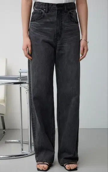 AZUL by moussy 다크 그레이 와이드 레그 데님 팬츠