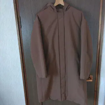 유니클로 하이브리드 다운 코쿤 코트 XL 브라운