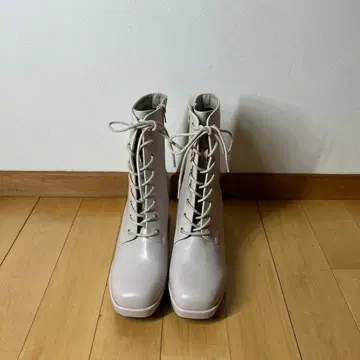 by 키다리 아저씨 2024 통굽 레이스업 부츠 우천 겸용 24.5cm