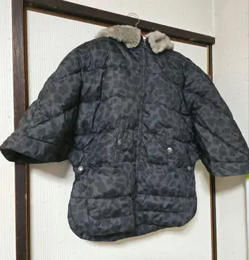 미사용 빅토리아시크릿 퍼 포함 레오파드 다운 자켓 케이프 S
