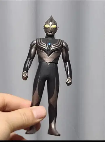 중국 한정 레어 울트라맨 소프트 비닐 피규어 티가 다크