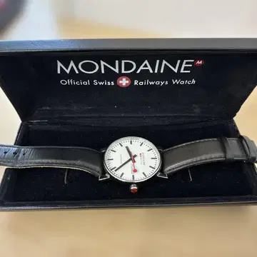 MONDAINE 스위스 철도 공식 손목시계