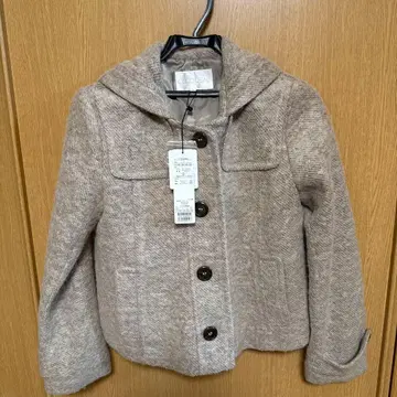 후드 부착 베이지 자켓