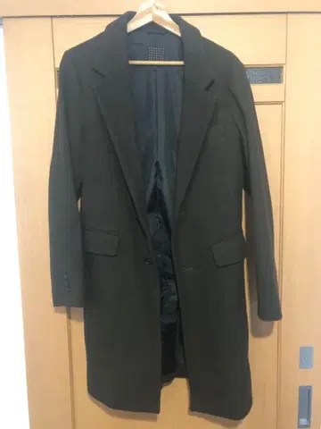 다크 그린 체스터 코트 어반 리서치