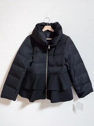 페플럼 다운 자켓