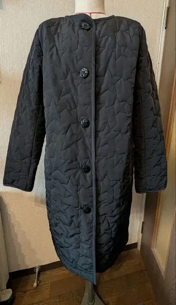 미사용 새상품 디노스 RULE 퀼팅 코트