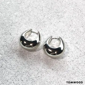 컨디션 최상 TOMWOOD 톰우드 귀걸이 SV925 M 15.8g