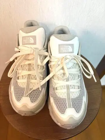 THE NORTH FACE 스니커즈 화이트 그레이