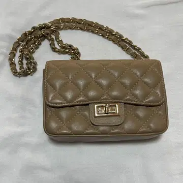 AULENTTI 베이지 퀼팅 숄더백