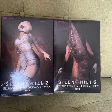 사일런트 힐 2 레드 피라미드 싱 버블 헤드 간호사 피규어 2개