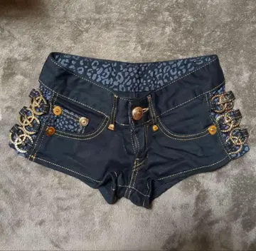 레오파드 무늬 악센트 블랙 숏팬츠