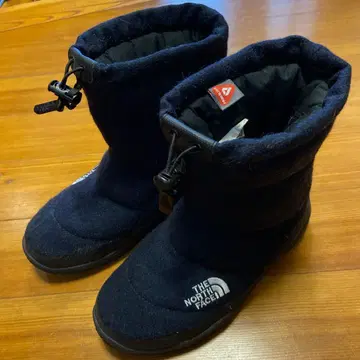 THE NORTH FACE 네이비 플리스 부츠