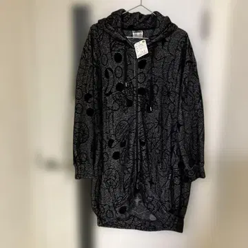 미사용 새상품 택 포함 후드 부착 오버 사이즈 자켓 L 블랙과 그레이