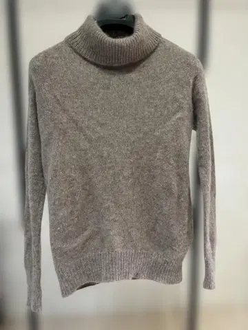 캐시미어 100% 터틀넥 니트 스웨터 M