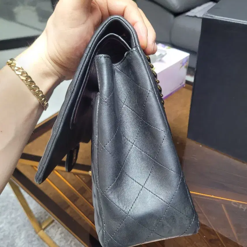 샤넬 (네고합의가능)샤넬 클래식 맥시 정품 2플랩 램스킨 죤예 사진 8