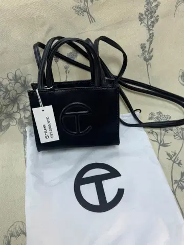 Telfar 블랙 숄더백 수납 가방 포함