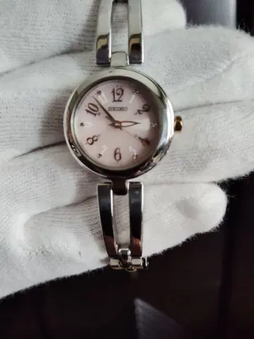 SEIKO 핑크 다이얼 손목시계 쿼츠