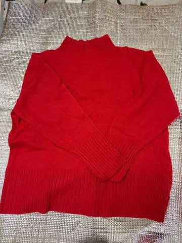 펠리시모 리브 컴포트 빨간색 스웨터
