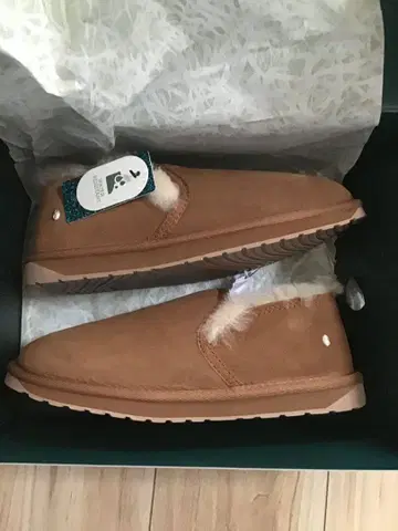 EMU Australia Stinger Reef 무스탕 슬립온