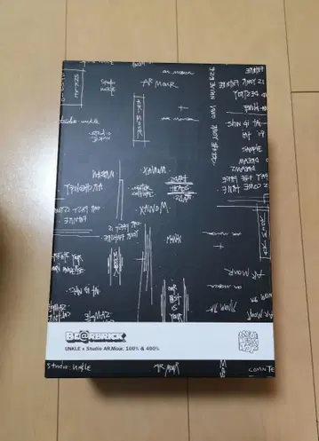 베어브릭 UNKLE x StudioAR.Mour. 100% & 400%