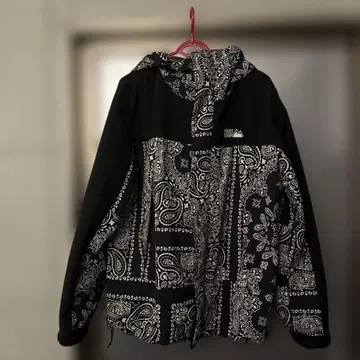 FIRST DOWN 페이즐리 무늬 마운틴 후드티 L 사이즈