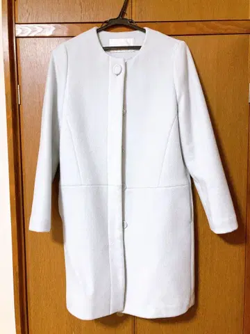 내추럴 뷰티 베이직 노카라 코트