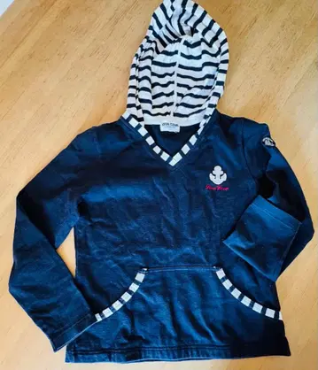 시나코바 후드티