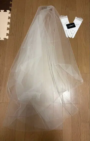 웨딩 베일과 레이스 부착 그로브 세트