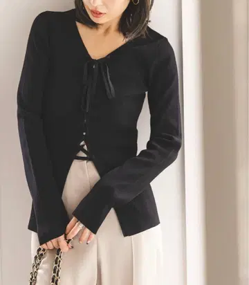 11/30까지 택 포함 새상품 Noble 레이스업 리브 니트 블랙