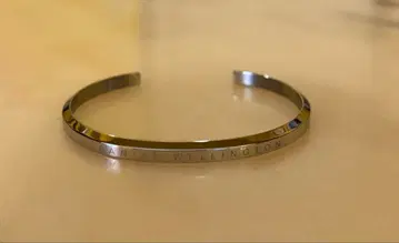 Daniel Wellington 실버 뱅글