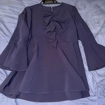 네이비 프릴 긴팔 셔츠