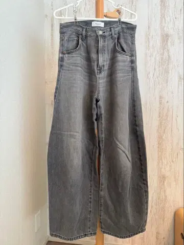 미라 오웬 블랙 커브 데님