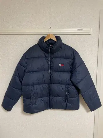 새상품급 TOMMY JEANS 네이비 숏 기장 다운 자켓 L