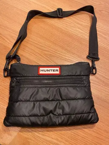 HUNTER 블랙 숄더백