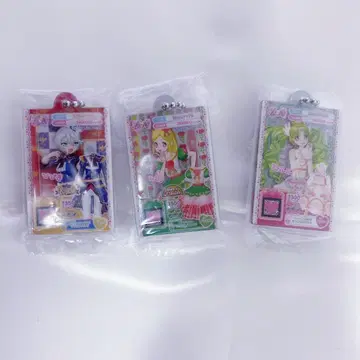 프리파라 가챠가챠 트리콜로르 시쿄인 히비키, 녹풍 후와리, 파루루