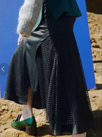 UN3D 레이어드라이크 플레어 스커트