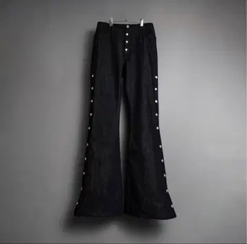 SHIKITARI 사이드 스냅 벨보텀 데님 블랙