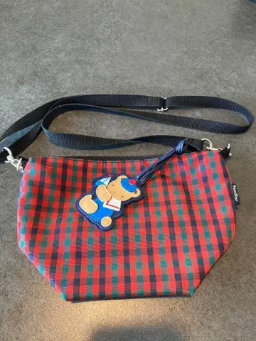 파밀리아 체크 무늬 숄더백