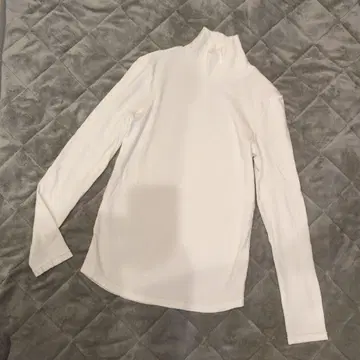 요하쿠/터틀넥 긴팔 T셔츠/화이트 약간 비침 있음