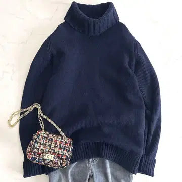 슬론 지롱라무 캐시미어 터틀넥 니트 네이비