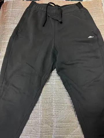 adidas 블랙 조거 팬츠 ASIA D