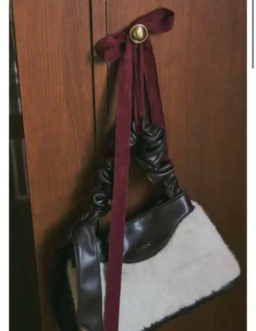 andequal gather handle fur bag