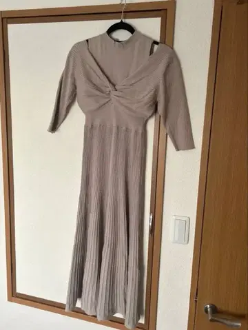 LILY BROWN ONE SIZE 레이어드 니트 원피스 베이지