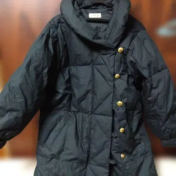 메루카리 한정 12월 15일까지. HARNES 블랙 다운 롱 자켓