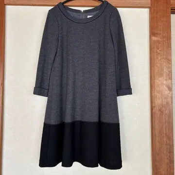 쿠미쿄쿠 그레이와 블랙의 원피스