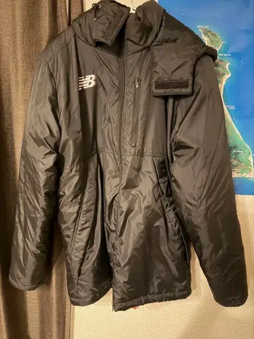 new balance 블랙 다운 자켓 M