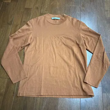 에스트네이션 긴팔 티셔츠 M 사이즈