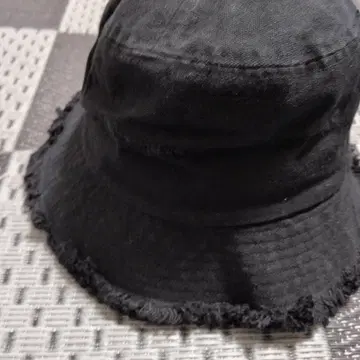 Champion 블랙 버킷햇 프린지