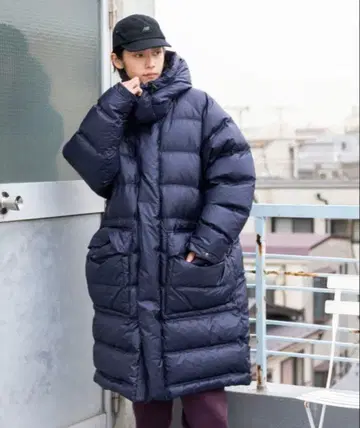 New Balance MET24 롱 다운 자켓 네이비 S